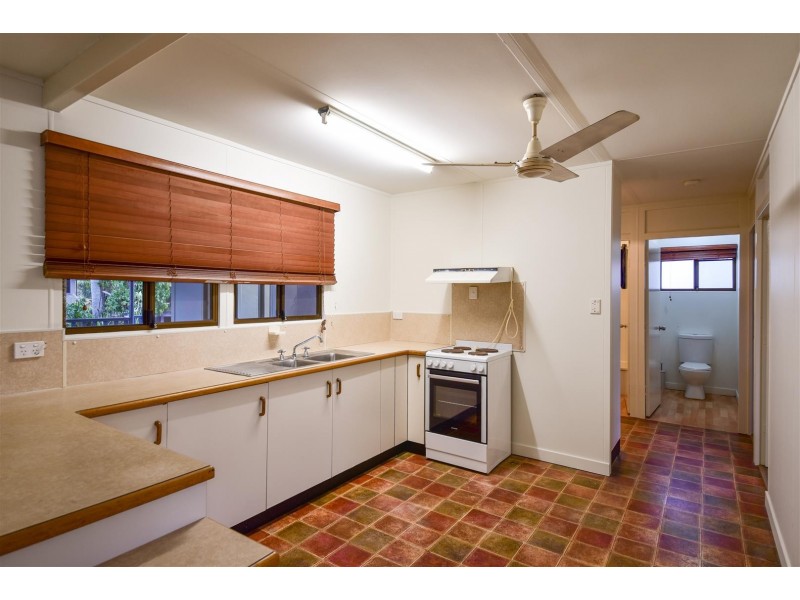 12 Atkinson Street, Proserpine QLD 4800