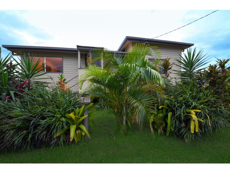 25 Ruge Street, Proserpine QLD 4800