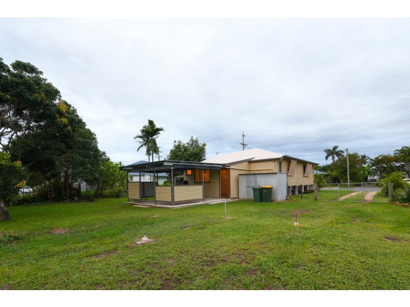 25 Ruge Street, Proserpine QLD 4800