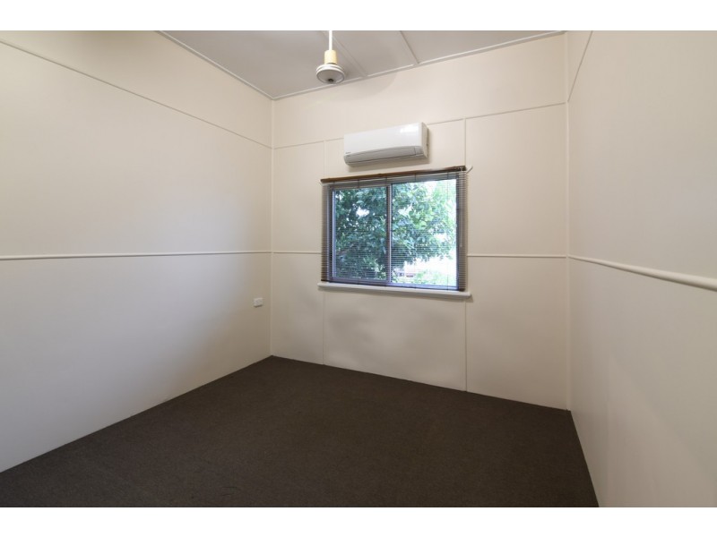 25 Ruge Street, Proserpine QLD 4800