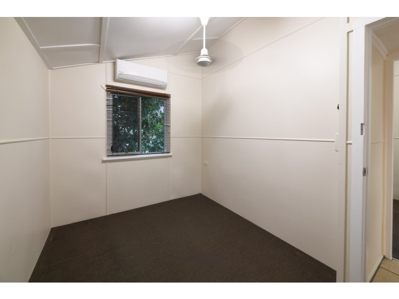 25 Ruge Street, Proserpine QLD 4800