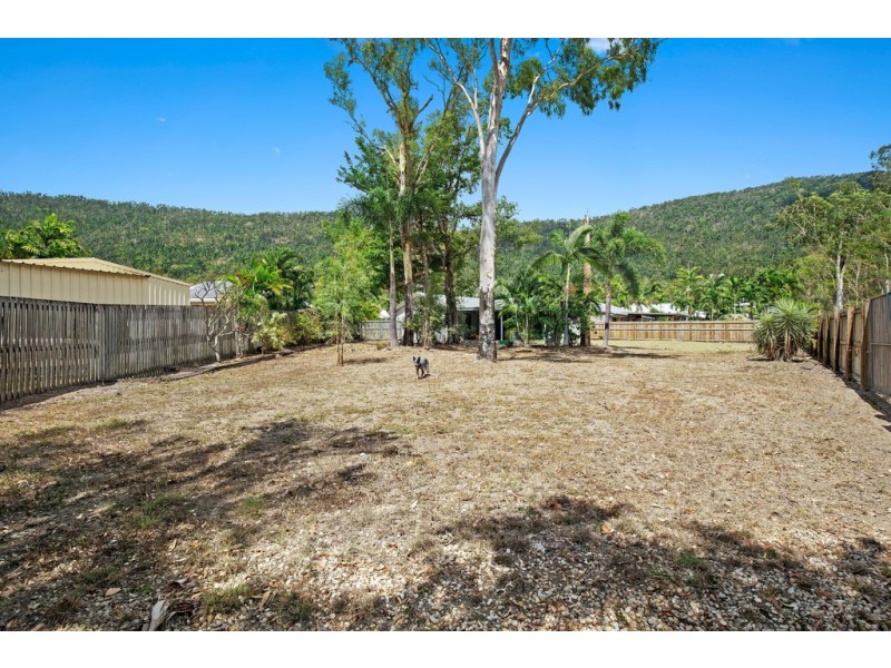 4 Wahoo Court, Jubilee Pocket QLD 4802