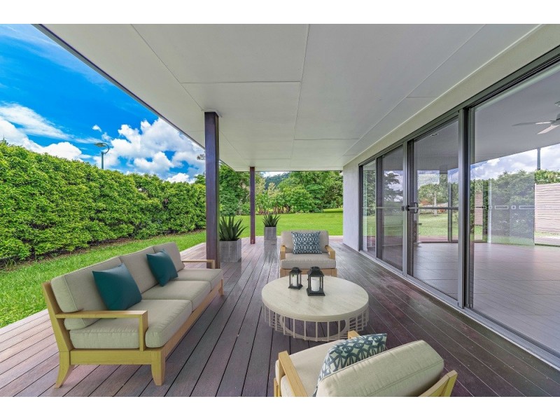 4 Waite Creek Court, Cannonvale QLD 4802