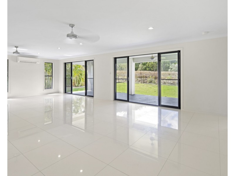 53 Endeavour Circuit, Cannonvale QLD 4802