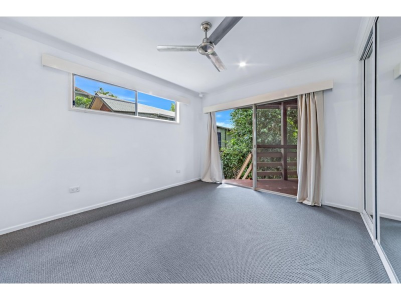 7 Country Road, Cannonvale QLD 4802