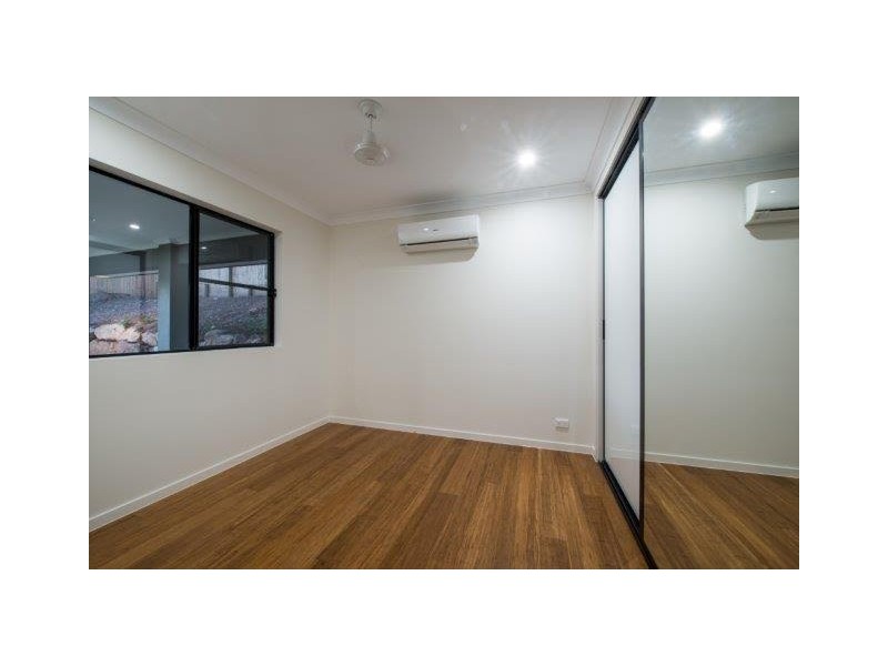 15 Pearl Street, Cannonvale QLD 4802