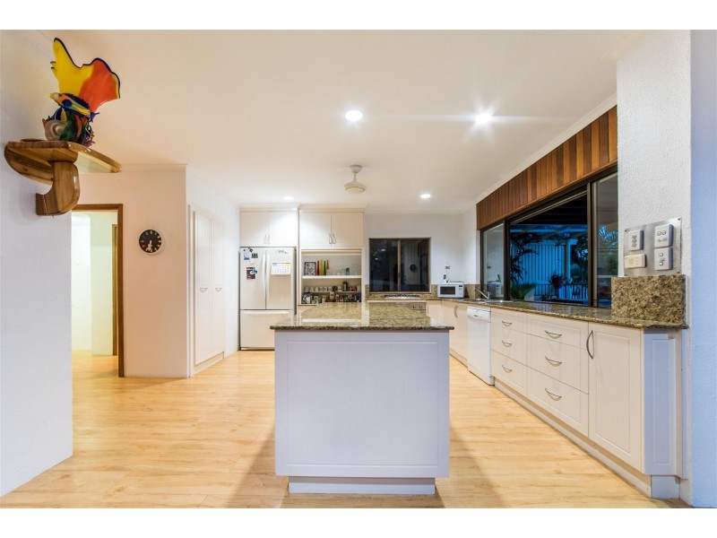 30 Coral Esplanade, Cannonvale QLD 4802