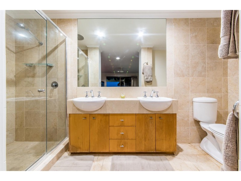30 Coral Esplanade, Cannonvale QLD 4802