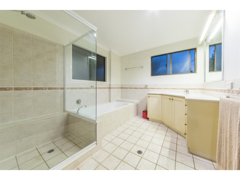 30 Coral Esplanade, Cannonvale QLD 4802