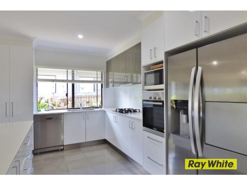 39 Twin Creek Court, Cannonvale QLD 4802
