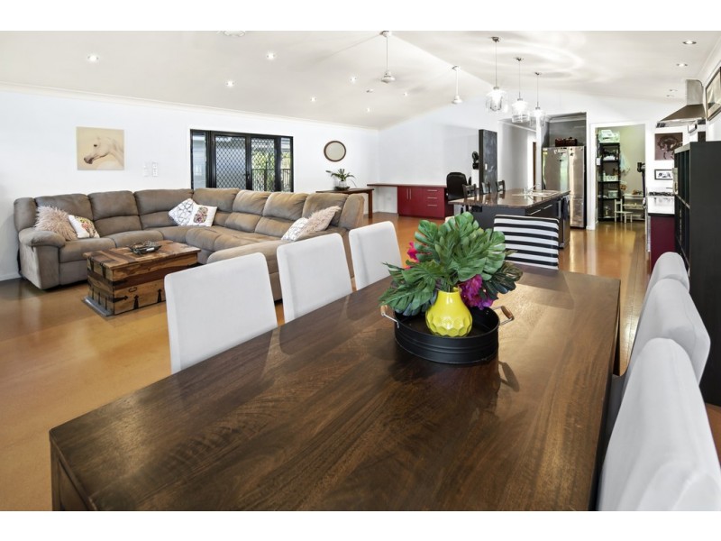 177 Whitsunday Drive, Bloomsbury QLD 4799
