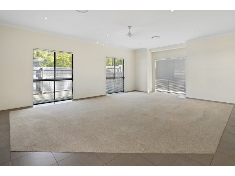 27 Armada Crescent, Jubilee Pocket QLD 4802