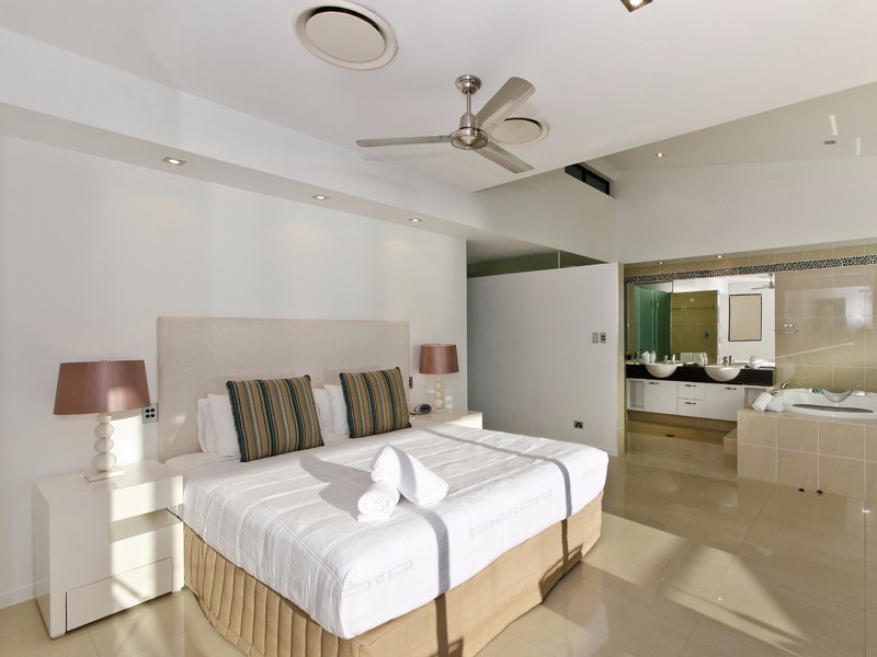 8/5 Acacia Drive, The Edge, Hamilton Island QLD 4803