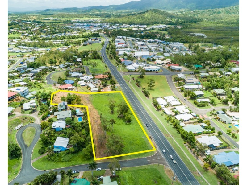 2 – 6 Barnes Place, Cannonvale QLD 4802