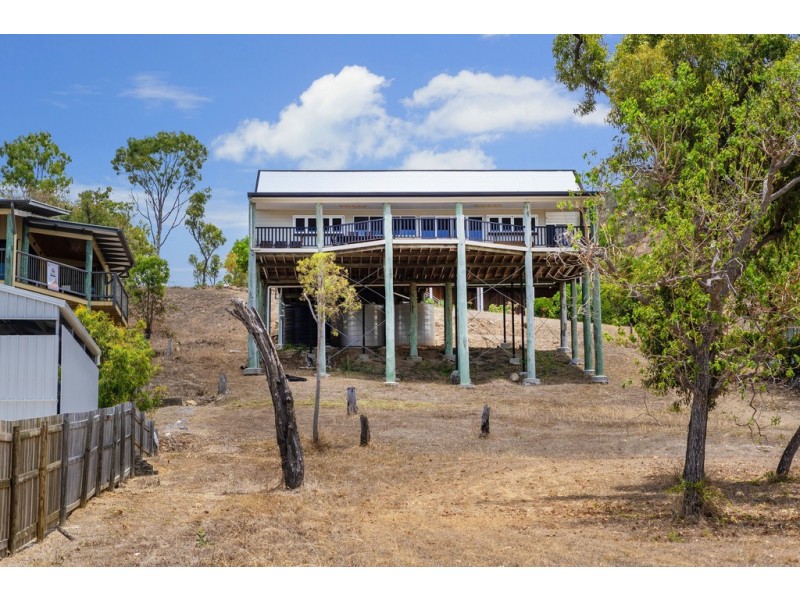 17 Roseric Crescent, Hideaway Bay QLD 4800