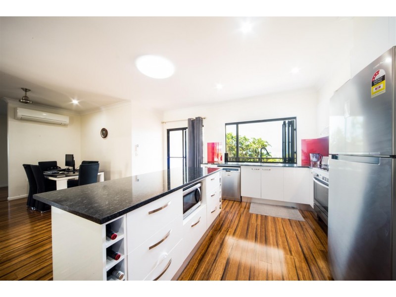 43 Eshelby Drive, Cannonvale QLD 4802