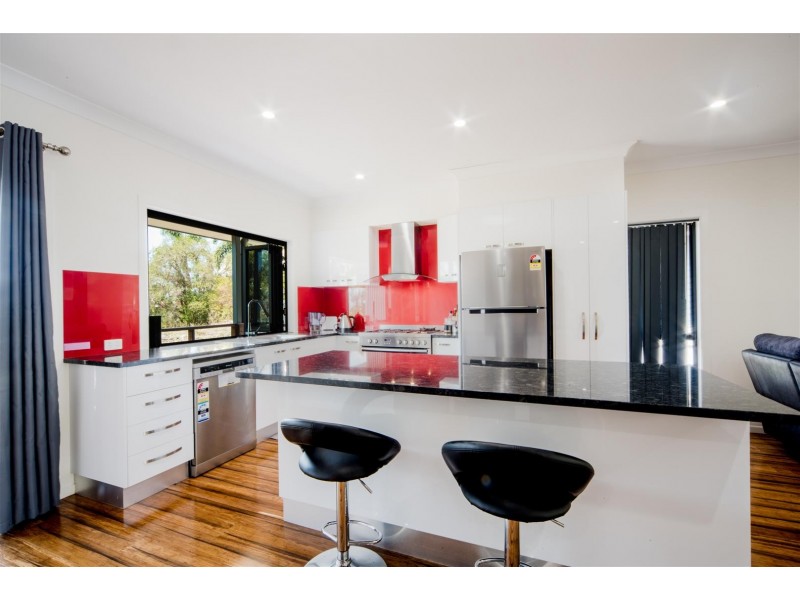 43 Eshelby Drive, Cannonvale QLD 4802