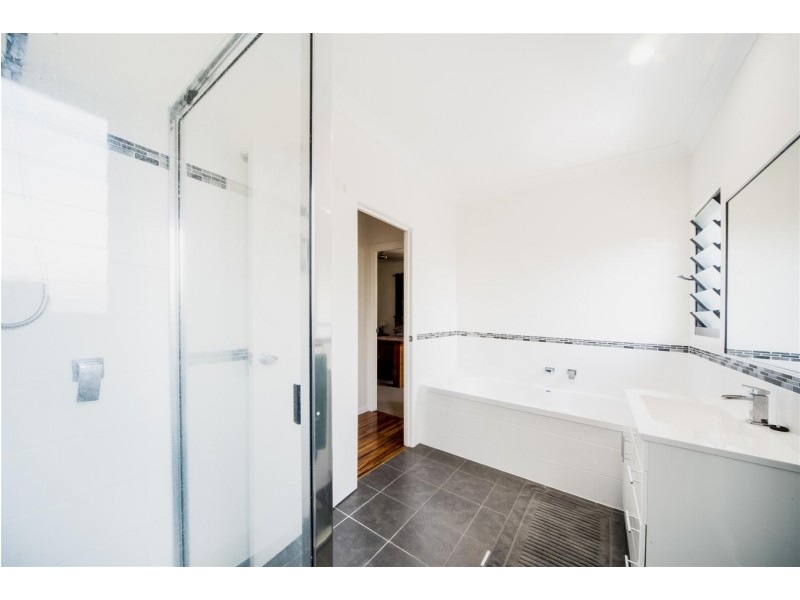 43 Eshelby Drive, Cannonvale QLD 4802