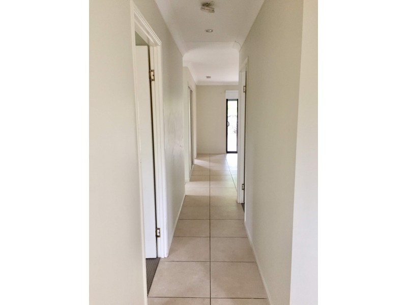 1/46 Banksia Court, Cannonvale QLD 4802