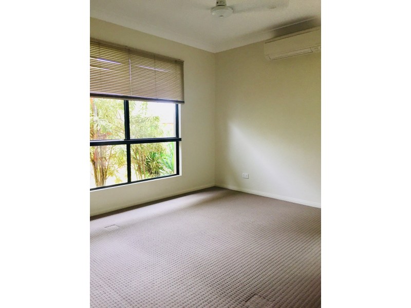 1/46 Banksia Court, Cannonvale QLD 4802
