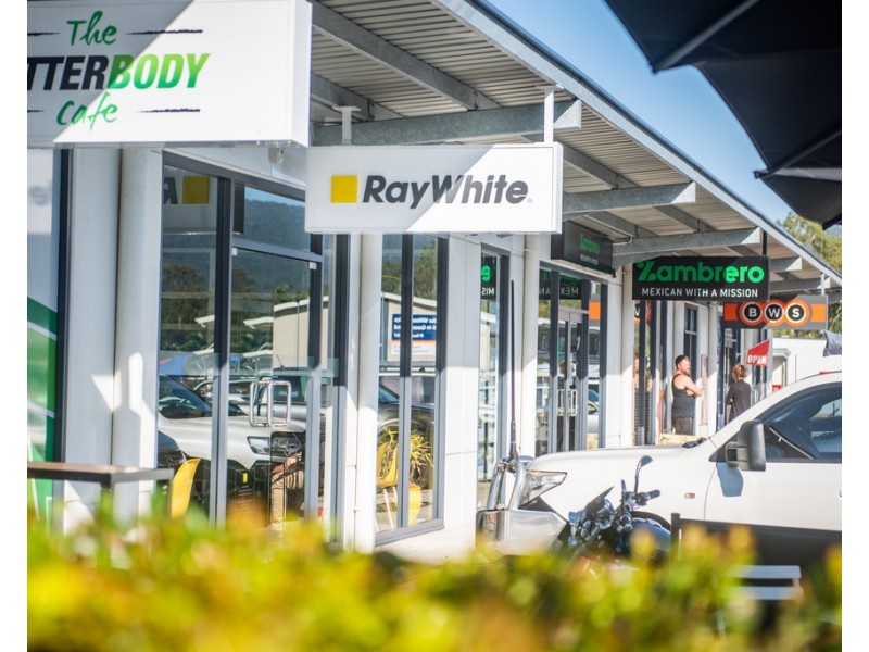 Reef Plaza Cnr Shute Harbour Rd/Paluma Rd, Cannonvale QLD 4802