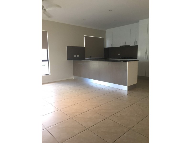 9 Twin Creek Court, Cannonvale QLD 4802