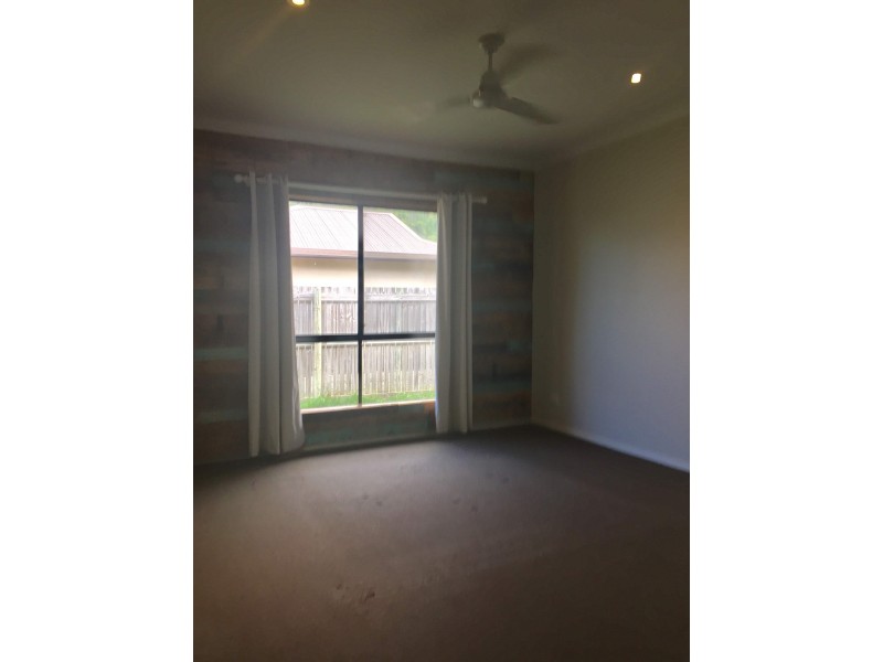 9 Twin Creek Court, Cannonvale QLD 4802