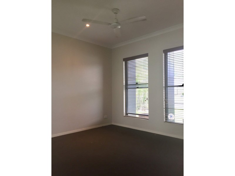 9 Twin Creek Court, Cannonvale QLD 4802