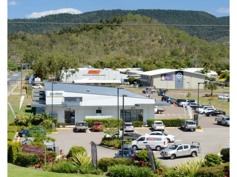 Reef Plaza Cnr Shute Harbour Rd/Paluma Rd, Cannonvale QLD 4802