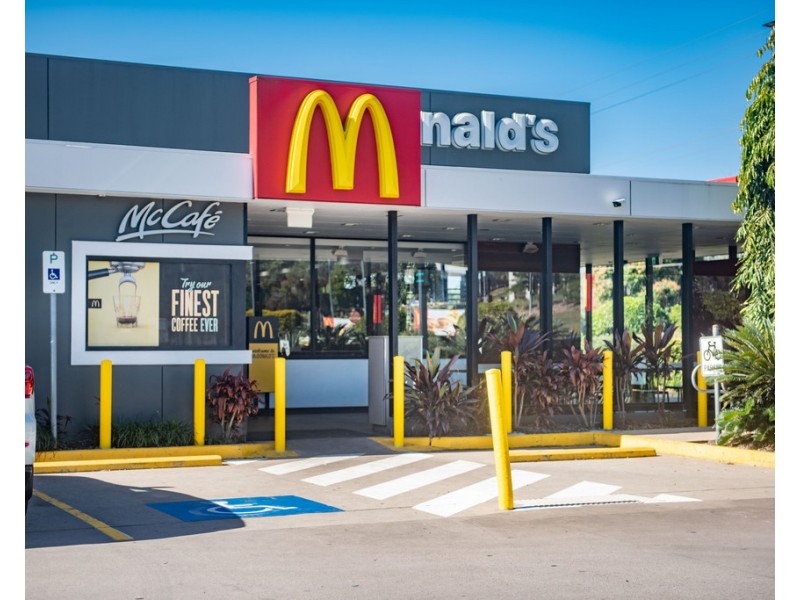 Reef Plaza Cnr Shute Harbour Rd/Paluma Rd, Cannonvale QLD 4802