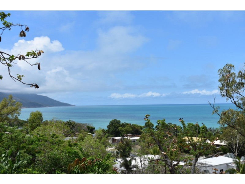 9 Armit Court, Hideaway Bay QLD 4800