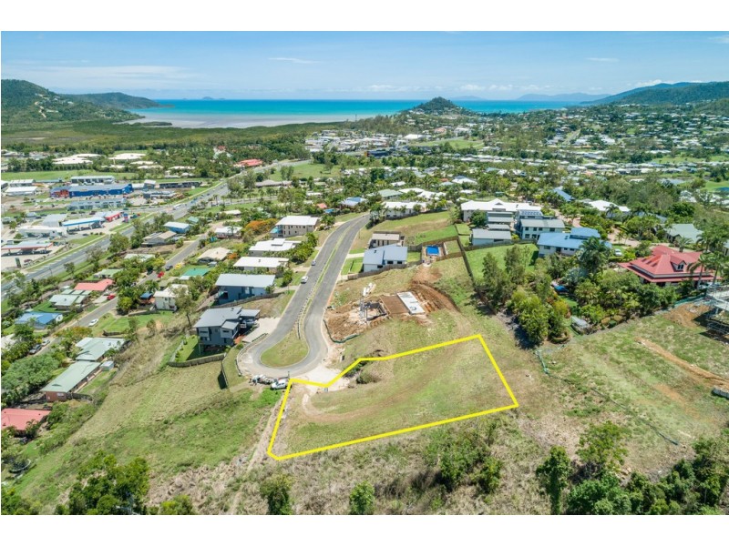 21 Whitehaven Crescent, Cannonvale QLD 4802