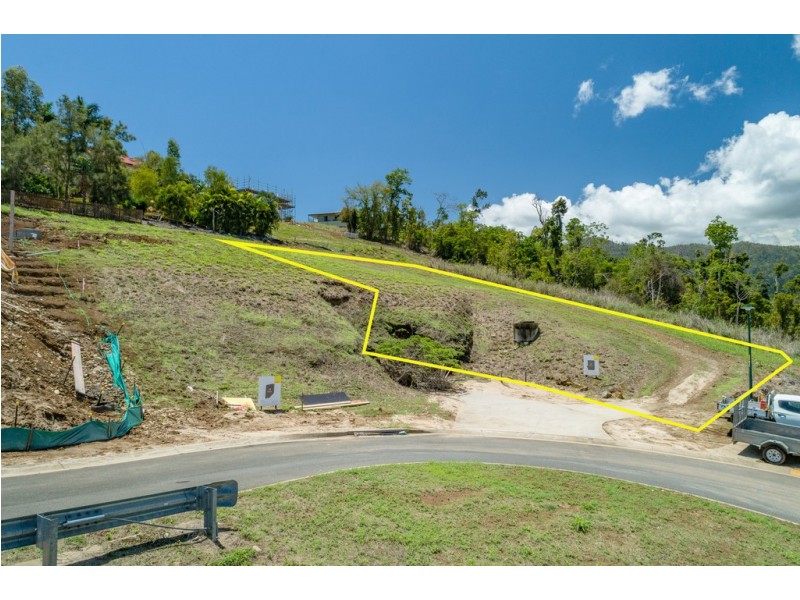 21 Whitehaven Crescent, Cannonvale QLD 4802