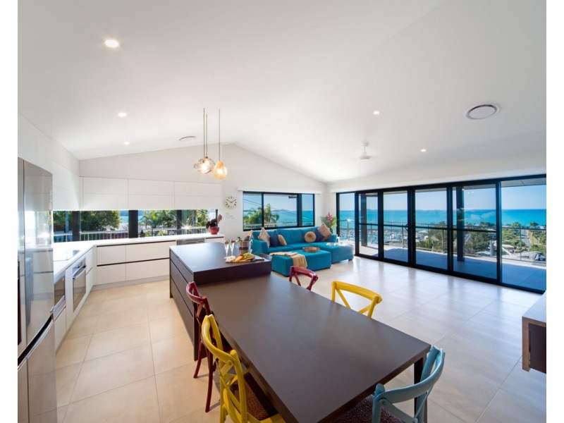 13 Kara Crescent, Airlie Beach QLD 4802