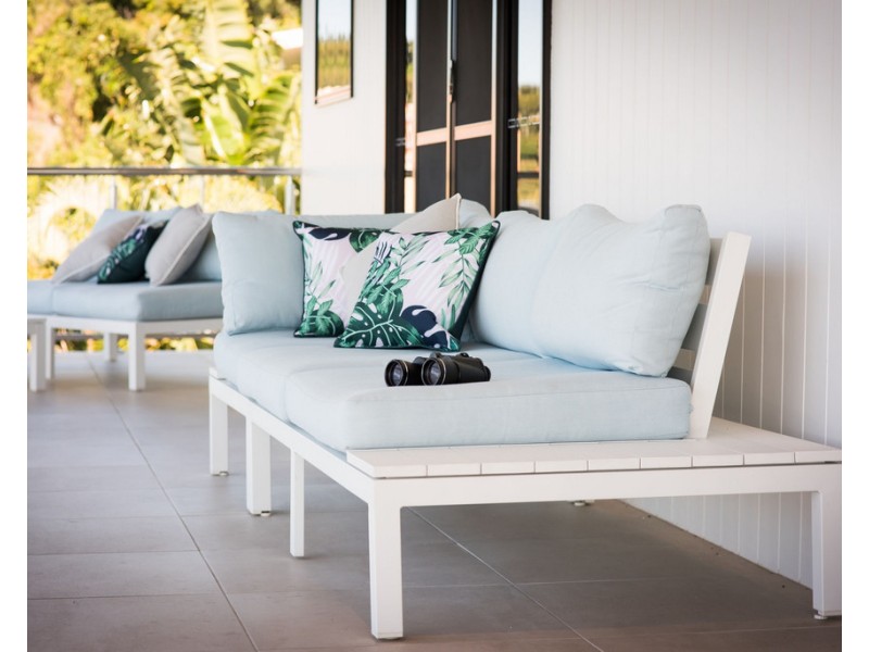 13 Kara Crescent, Airlie Beach QLD 4802