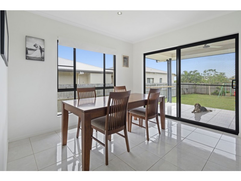 3 Flinders Court, Cannonvale QLD 4802