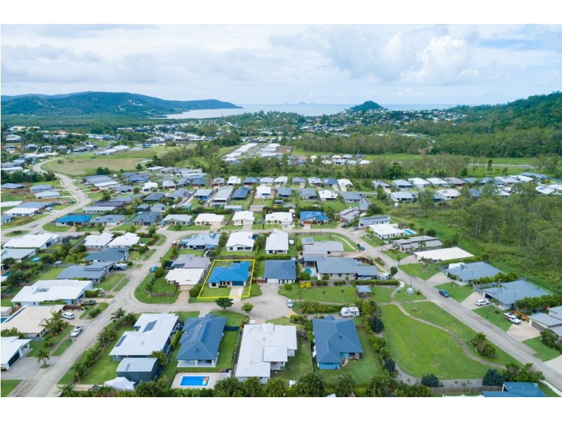 3 Flinders Court, Cannonvale QLD 4802