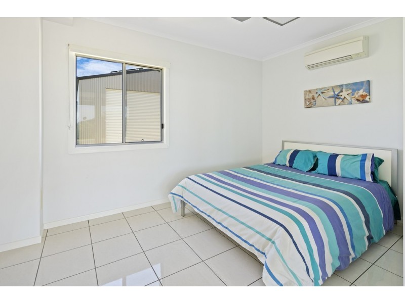 38 Blackcurrant Drive, Hideaway Bay QLD 4800