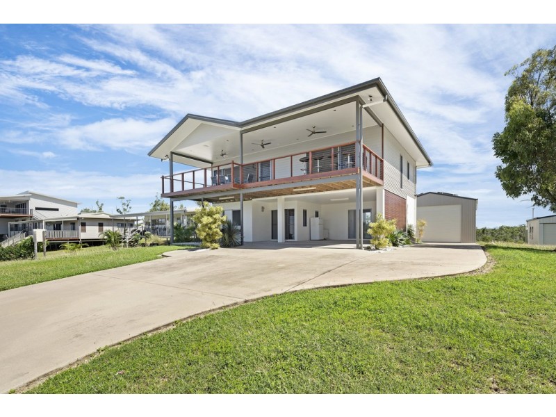 38 Blackcurrant Drive, Hideaway Bay QLD 4800