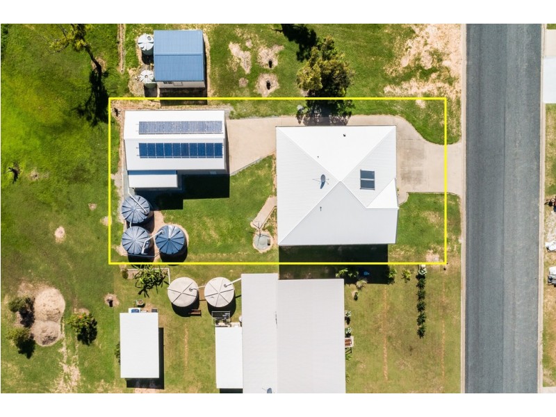 38 Blackcurrant Drive, Hideaway Bay QLD 4800