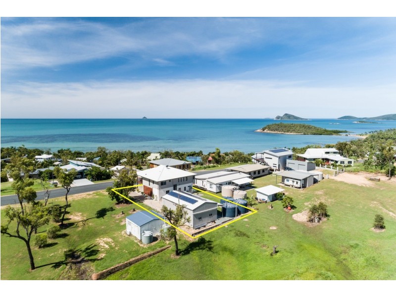 38 Blackcurrant Drive, Hideaway Bay QLD 4800