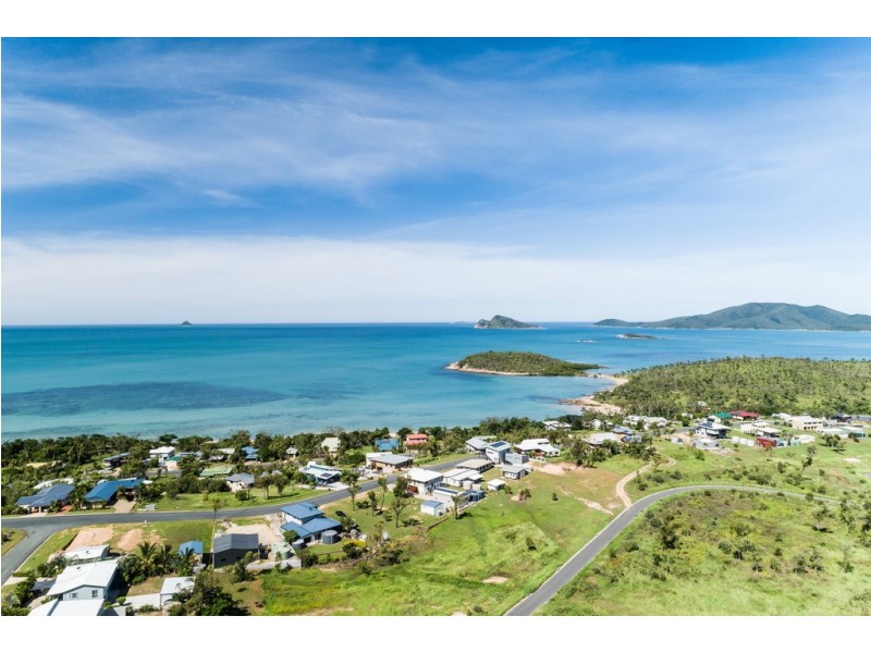 38 Blackcurrant Drive, Hideaway Bay QLD 4800