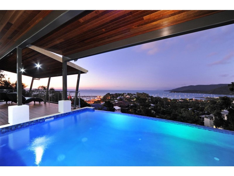 15 Kara Crescent, Airlie Beach QLD 4802