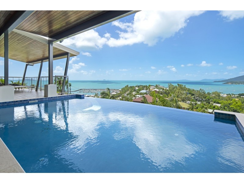 15 Kara Crescent, Airlie Beach QLD 4802