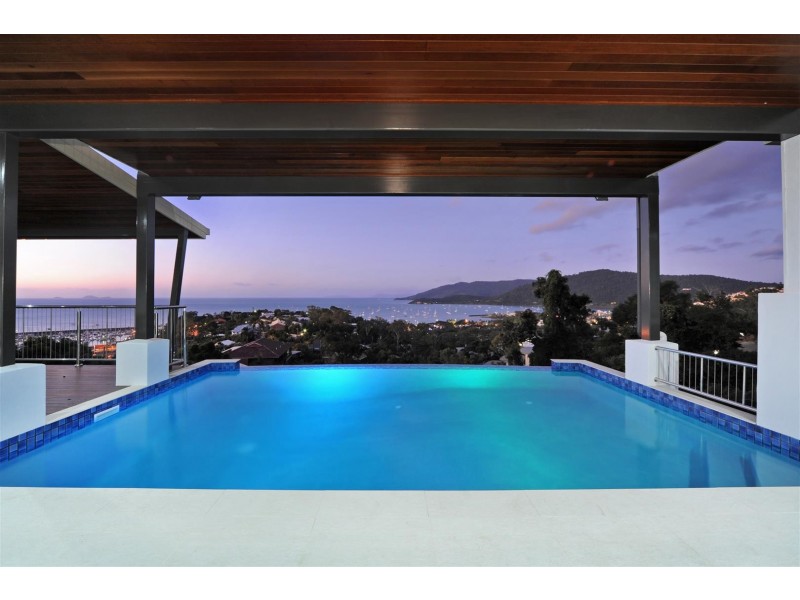 15 Kara Crescent, Airlie Beach QLD 4802