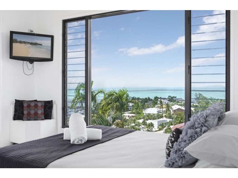 15 Kara Crescent, Airlie Beach QLD 4802