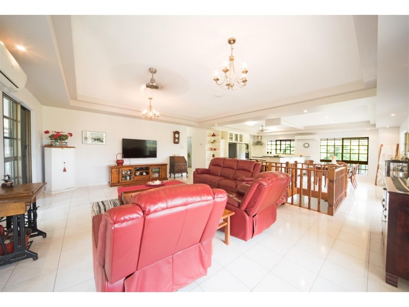 125 Camm Road, Mount Julian QLD 4800