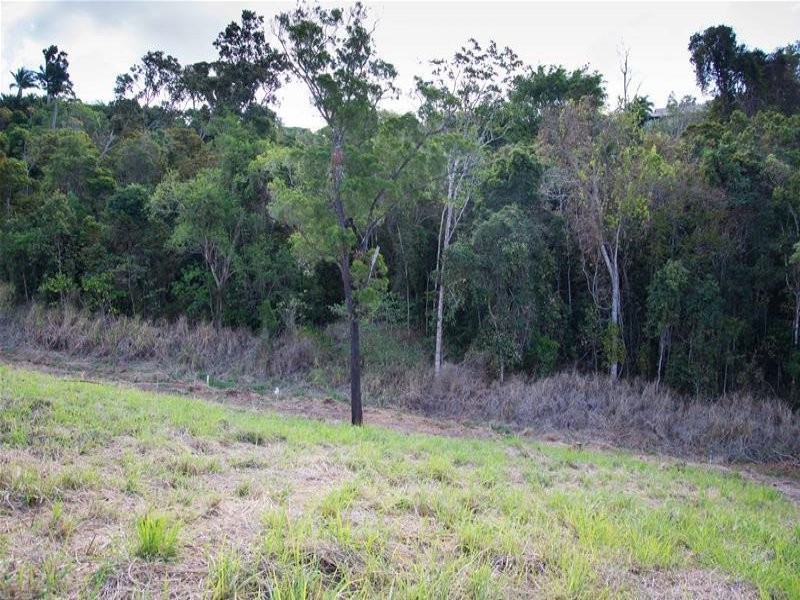 16 Scarlet Gum Crescent, Cannonvale QLD 4802