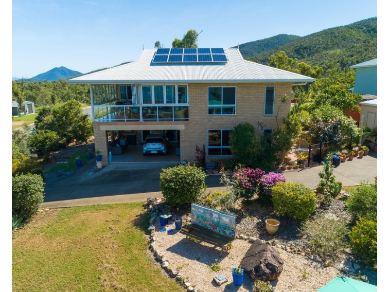 4 Arkhurst Road, Hideaway Bay QLD 4800