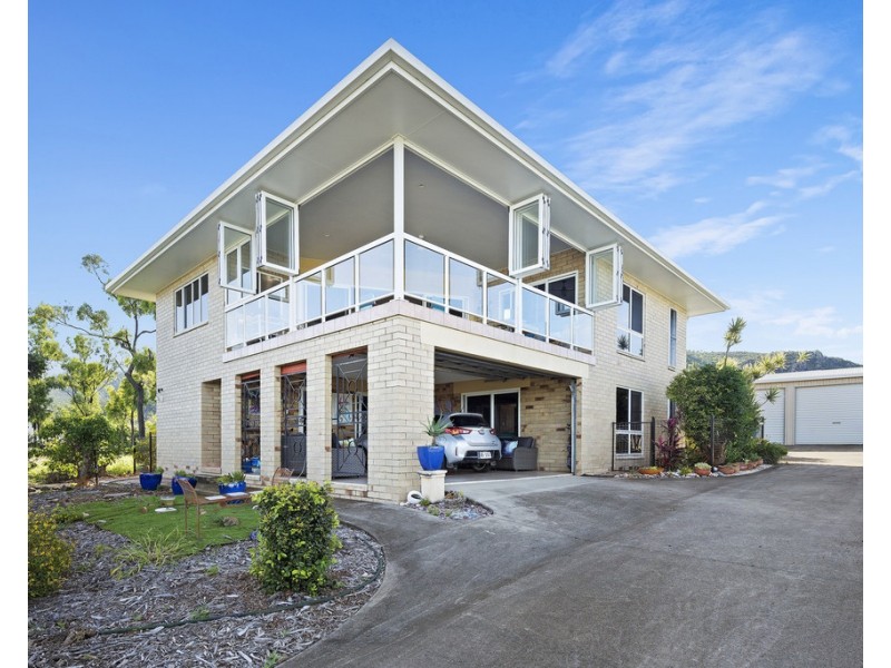 4 Arkhurst Road, Hideaway Bay QLD 4800